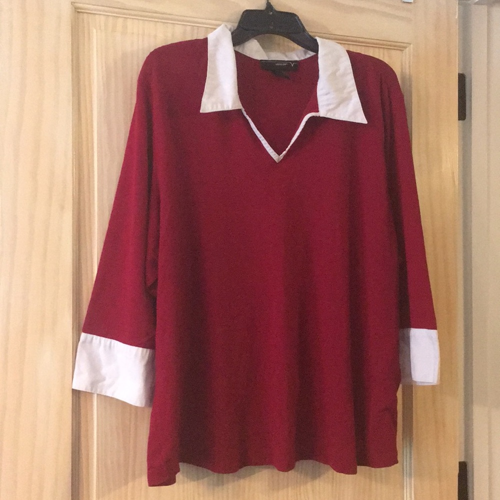 26/28 blouse w/ white cuffs & collar